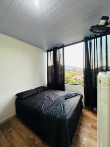 Lindo Apto Mobiliado, Smart TV - Caieras