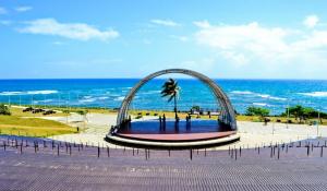 impecable 2 Bedroom Apartment Steps from the Pier