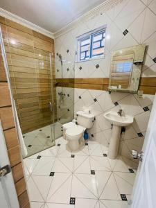impecable 2 Bedroom Apartment Steps from the Pier
