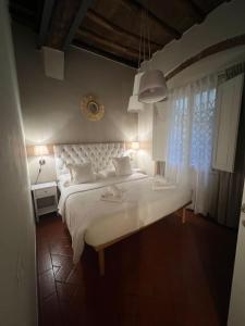 Green Chic Flat in Centre near the Train Station