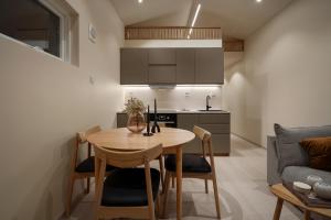 ARCTIC HOMES - Aurora Skyhouse