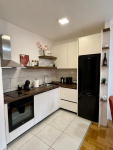 Comfortable Urban Anikal Apartment with free parking