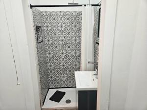 Ground Floor 1 BDR Flat in Norwood near Station