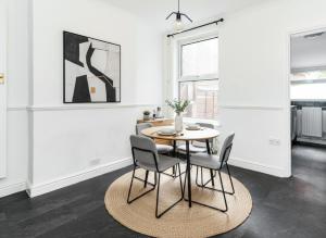 Loughborough Avenue Guesthouse