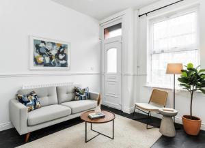 Loughborough Avenue Guesthouse