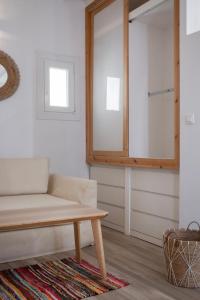 Casa Poco, 150 meters from Ornos Beach