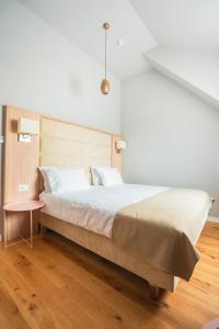 The Nest Beneath The Citadel - 5 min from City Square