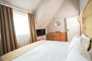 The Nest Beneath The Citadel - 5 min from City Square