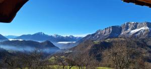 Slow Chalet de lOurse - Charming old chalet stunning view sauna pets ok