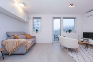 Cute Apartment next to the Airport with Free Parking