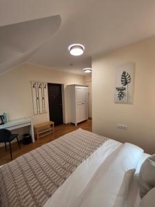 Silent Retreat, Boutique Suite inside Monastery