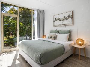 Peninsula Beach Motel