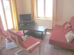 Holiday home in Aspiran with swimming pool