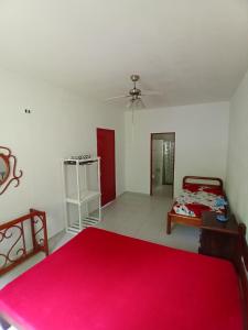 Casa com lago em Ubatuba