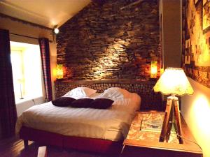 Holiday Home in Bièvre near Forest & Pond