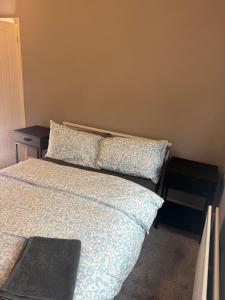 Spacious 2 bedroom flat in Newcastle, Free parking