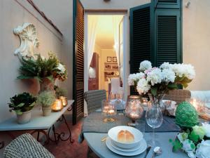 Apartment in Lucca with Rooftop Terrace Views