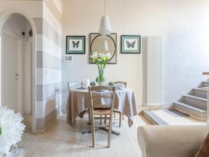 Apartment in Lucca with Panoramic Terrace