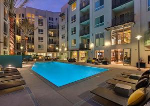 Luxurious precious mile