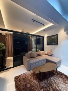 Condo unit with balcony in Lapu Lapu Cebu