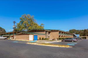 Super 8 by Wyndham Macon GA