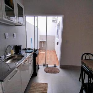 Residencial Renne Augusto, Apto 01, dois quartos, um banheiro, Wifi e estacionamento