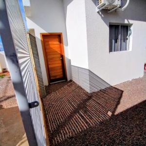 Residencial Renne Augusto, Apto 01, dois quartos, um banheiro, Wifi e estacionamento