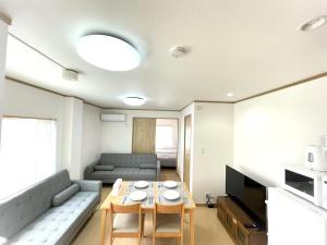39 sqm Tokyo Apartment for up to 7 Guests Paid Parking Okura
