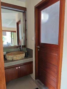 Nyoman Meja Guest House