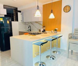 Amplio Apartamento Premium de 3 Hab - Vista a la Piscina - Tiziano Resort