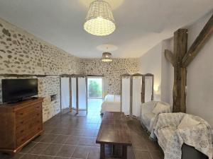 Gîte paisible avec jardin privé et animaux acceptés - FR-1-616-513