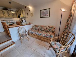 Apartamento con terraza y piscina a 300m de la playa - HISP-236-182