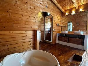 Villa Wood Dreams – Villa de madera en Calonge, con jacuzzi y piscina privada - ES-209-95