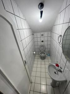 Casa 2 quartos com piscina a 5min da praia