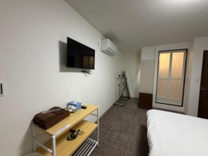 BEST ONE 鶴橋 Tsuruhashi 2-4