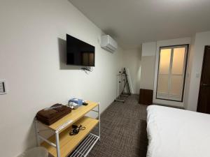 BEST ONE 鶴橋 Tsuruhashi 2-4