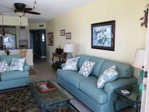 Connies Condo at Emerald Towers West