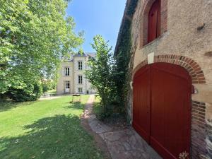 Manor House With Historic Charm In Bocage Vendéen