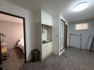 BEST ONE 鶴橋 Tsuruhashi 3-2