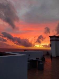 Sky Seven Apartment