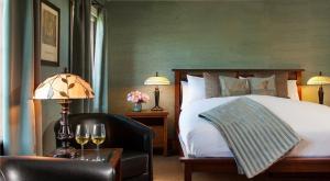 Standard King Room room in Settlers Inn