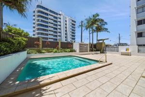 The Pinnacles - Ocean & Mountain Views in Caloundra
