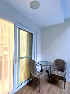 La Grande Residence - 1-206 - Apartment with Balcony and Pool View