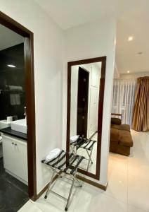 La Grande Residence - 1-206 - Apartment with Balcony and Pool View