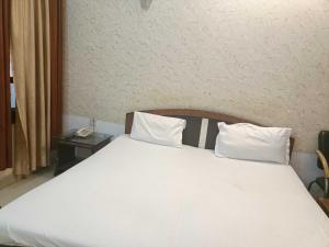 Hotel O Sheesh Mahal