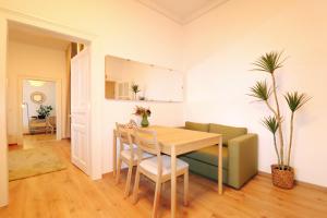 Chillach - family & friends base - 5 min to train