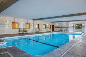 Days Inn & Suites by Wyndham West Edmonton