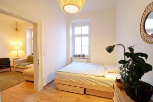 Chillach - family & friends base - 5 min to train