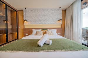 La Prima villa near Savaya