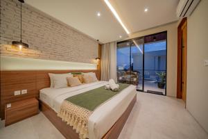 La Prima villa near Savaya